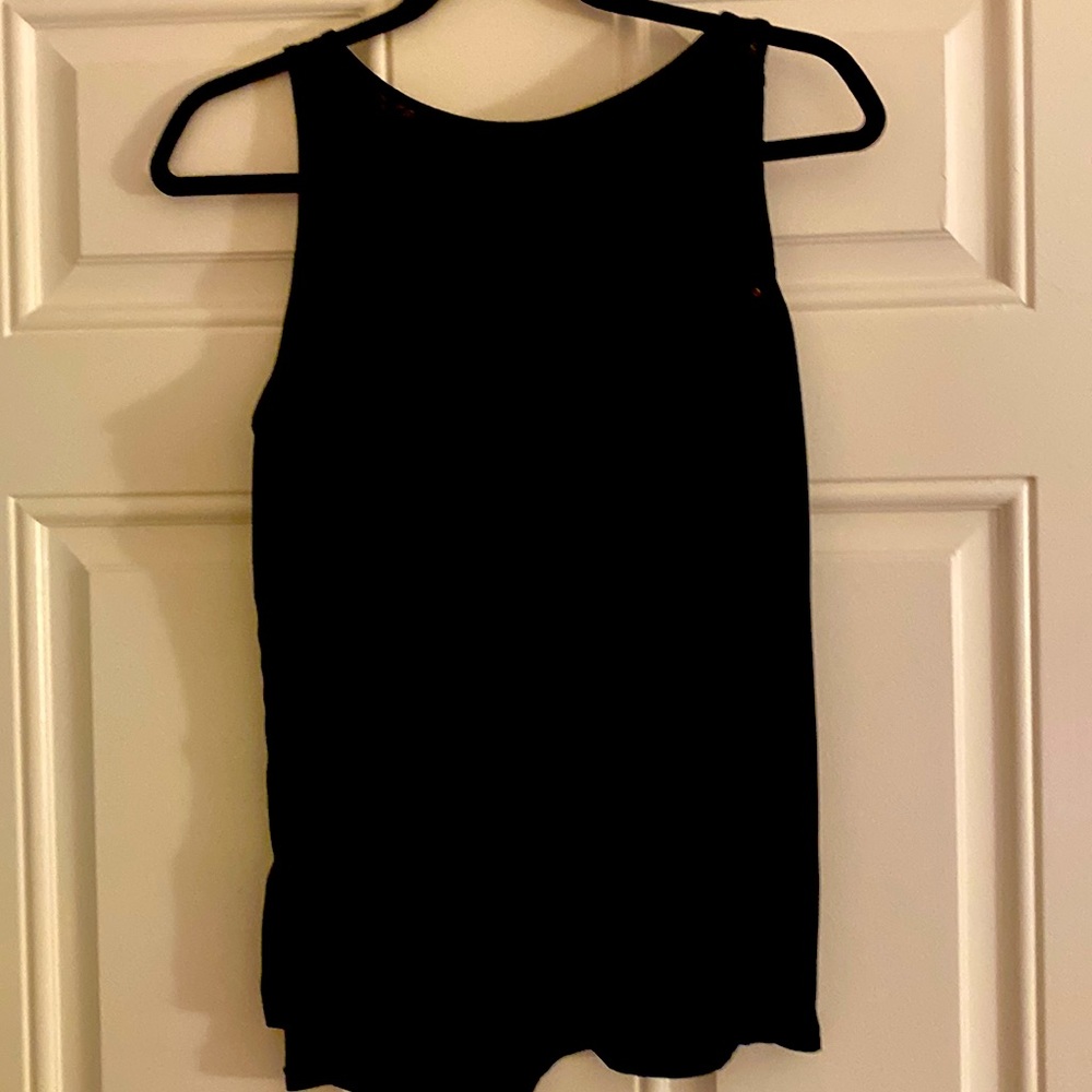 Express classy black top - Picture 3 of 4